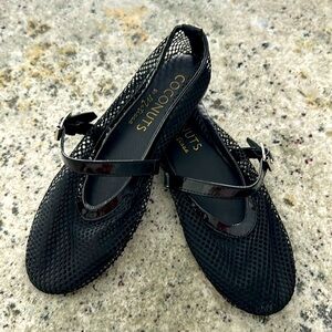 Coconuts by Matisse flats. Black, only worn once.